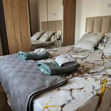 Kristina Stan Na Dan 아파트 *